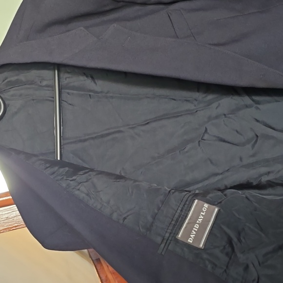 Practically new blazer - Picture 2 of 3